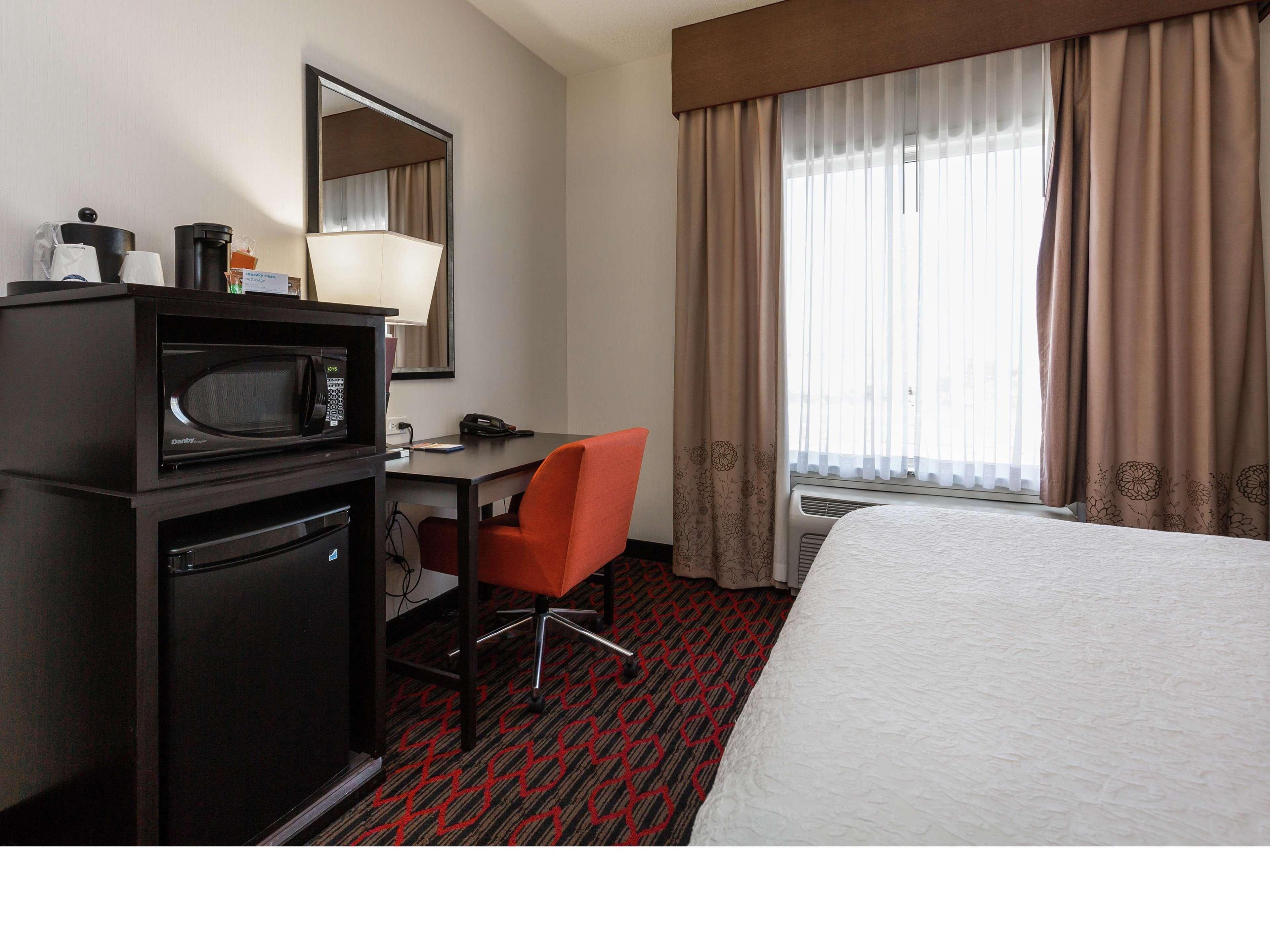 Hampton Inn & Suites By Hilton Lethbridge Εξωτερικό φωτογραφία