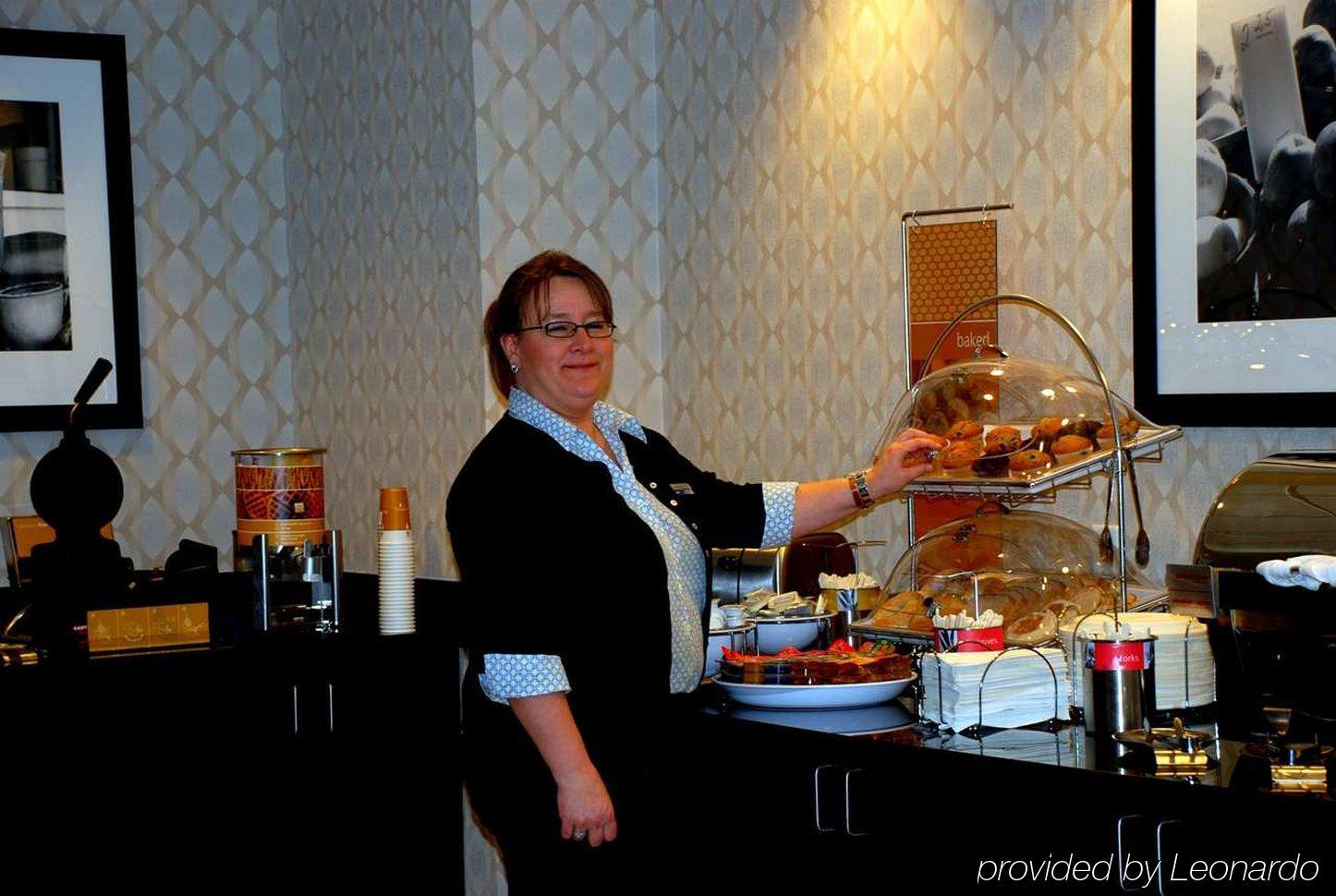 Hampton Inn & Suites By Hilton Lethbridge Εστιατόριο φωτογραφία
