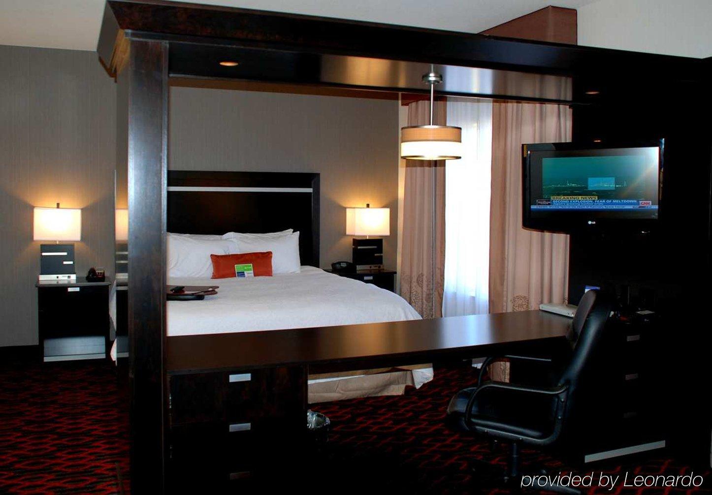 Hampton Inn & Suites By Hilton Lethbridge Δωμάτιο φωτογραφία